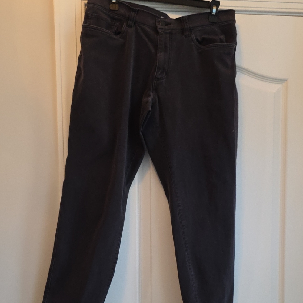 Haggar Men's Casual Active Series City Flex Slim Straight Jeans